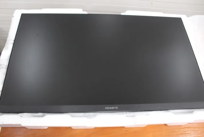 Gigabyte 31.5" QHD 165Hz