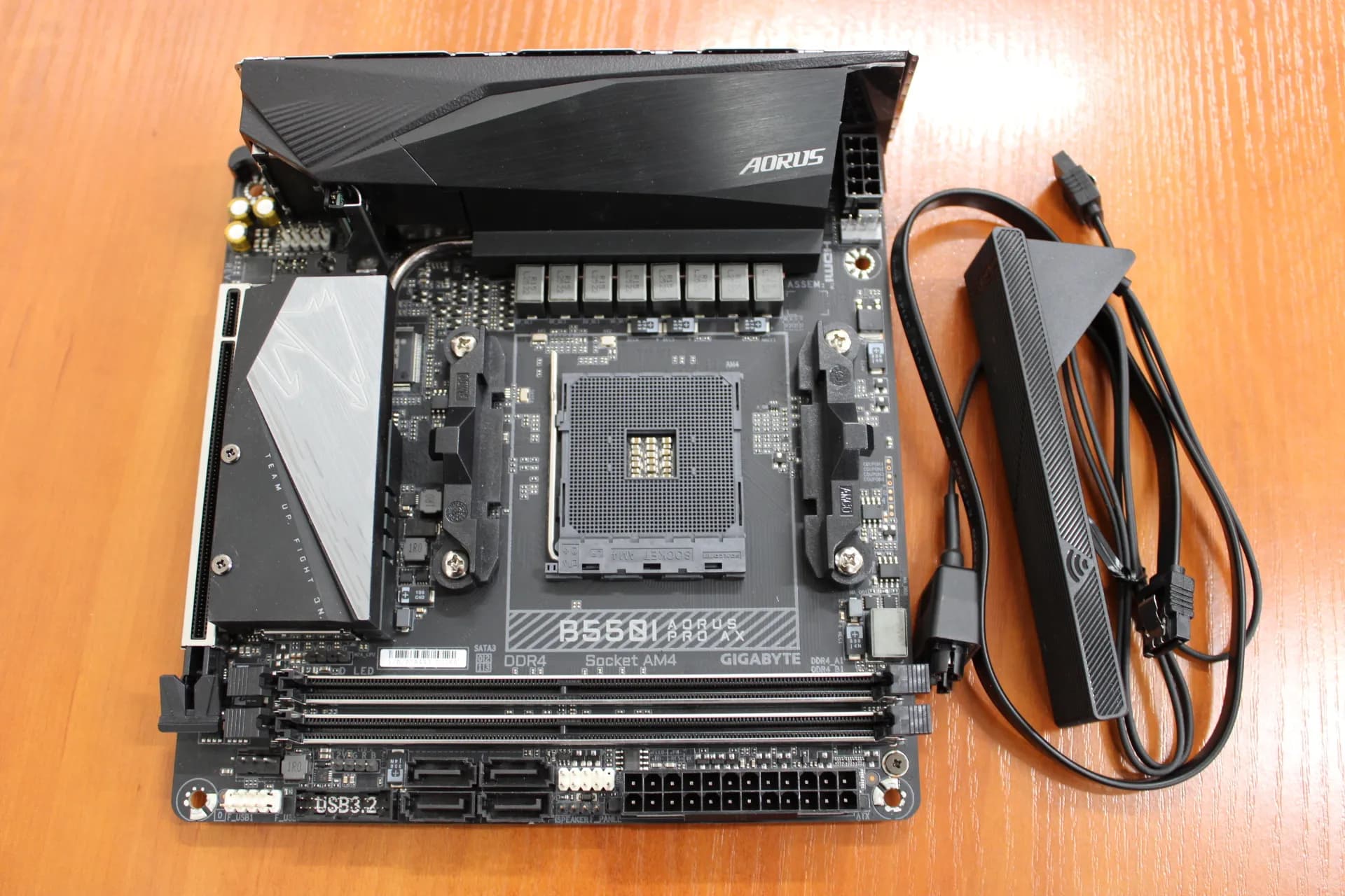 Gigabyte B550I Aorus PRO AX